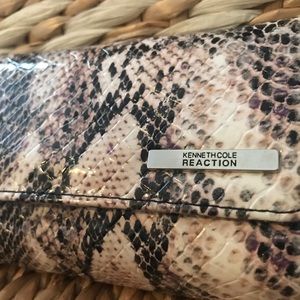 NWT Kenneth Cole Reaction Faux Snakeskin Wallet